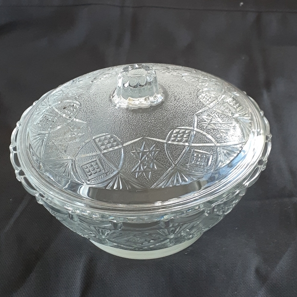 KIG Malaysia covered candy dish with lid. - Picture 1 of 8